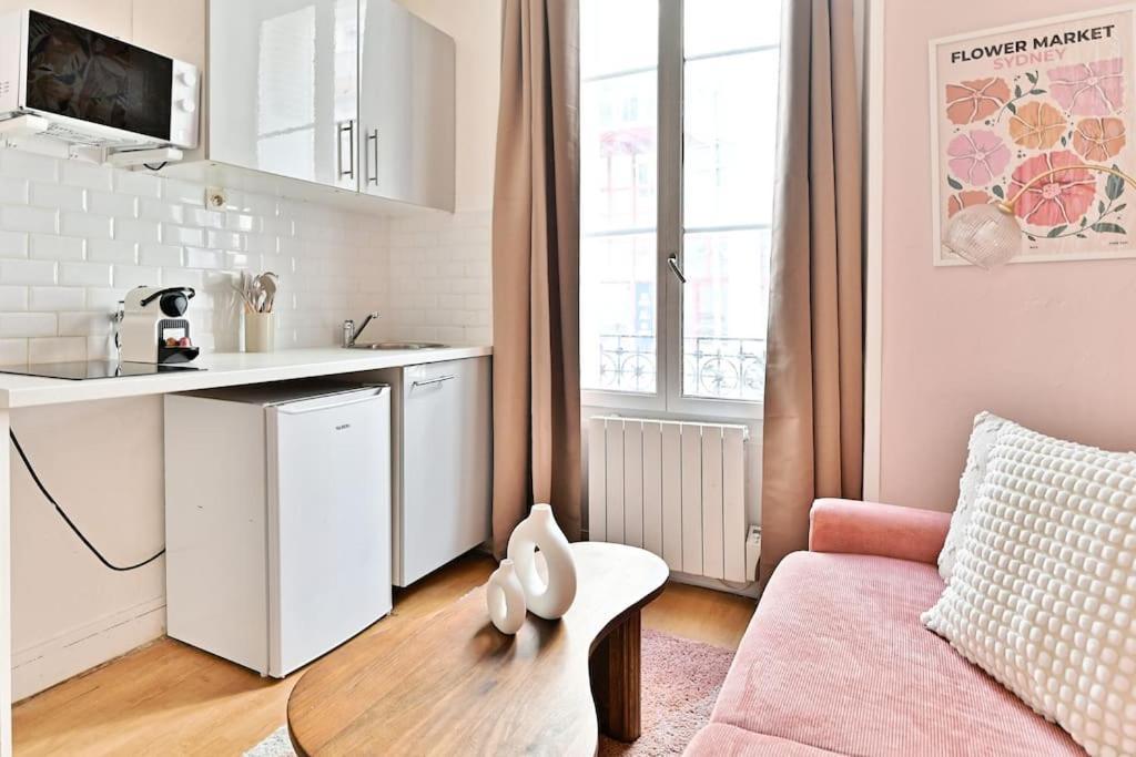 Magnifique Neuf Rose 14eme * Parigi